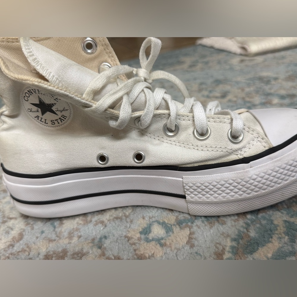 Converse High-Top platform Sneakers in White - Picture 9 of 12